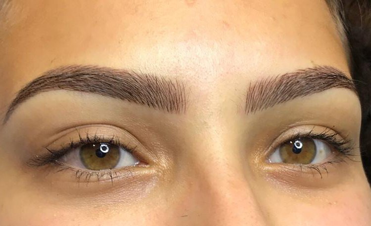 Microblanding pelo a pelo